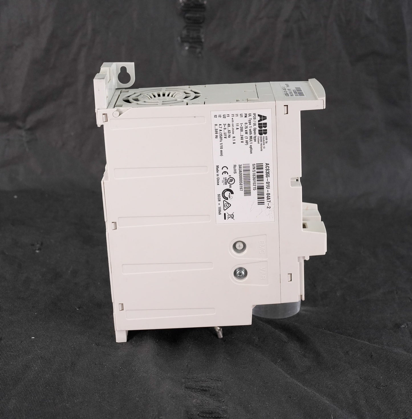 ABB ACS355-01U-04A7-2 AC Drive 200-240V 1HP 4.7A ACS35501U04A72