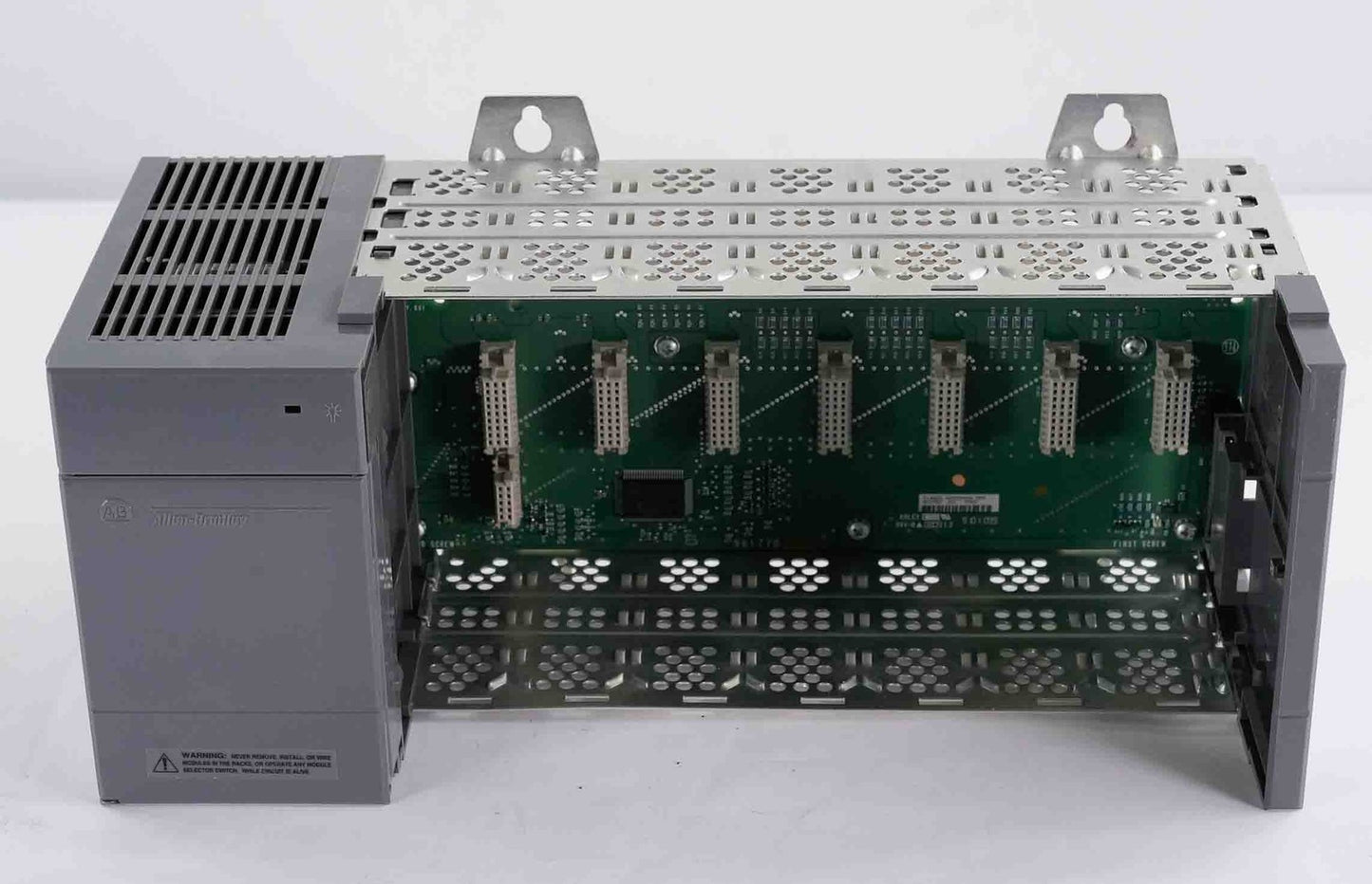 Allen Bradley 1746-P2 /C SLC 500 Power Supply + 7-Slot Chassis 1746-A7/B