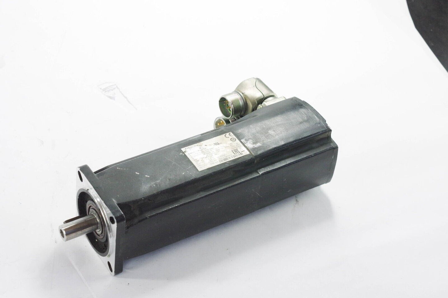 SCHNEIDER ELECTRIC BMH0703P32F2A  AC Servo Motor