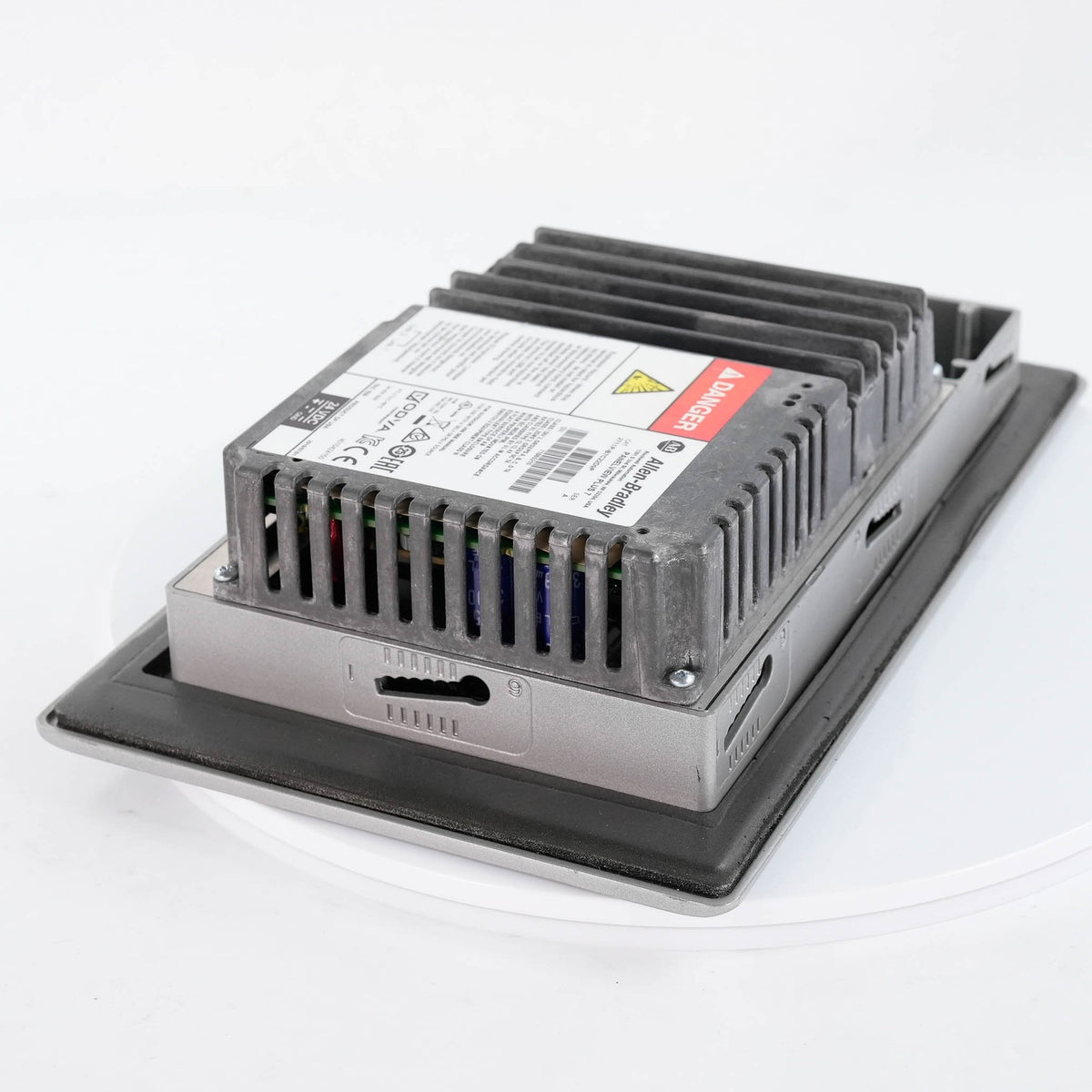 Allen Bradley 2711P-B7C22D9P /A PanelView Plus 7 Perf. 6.5in Color 24V HMI