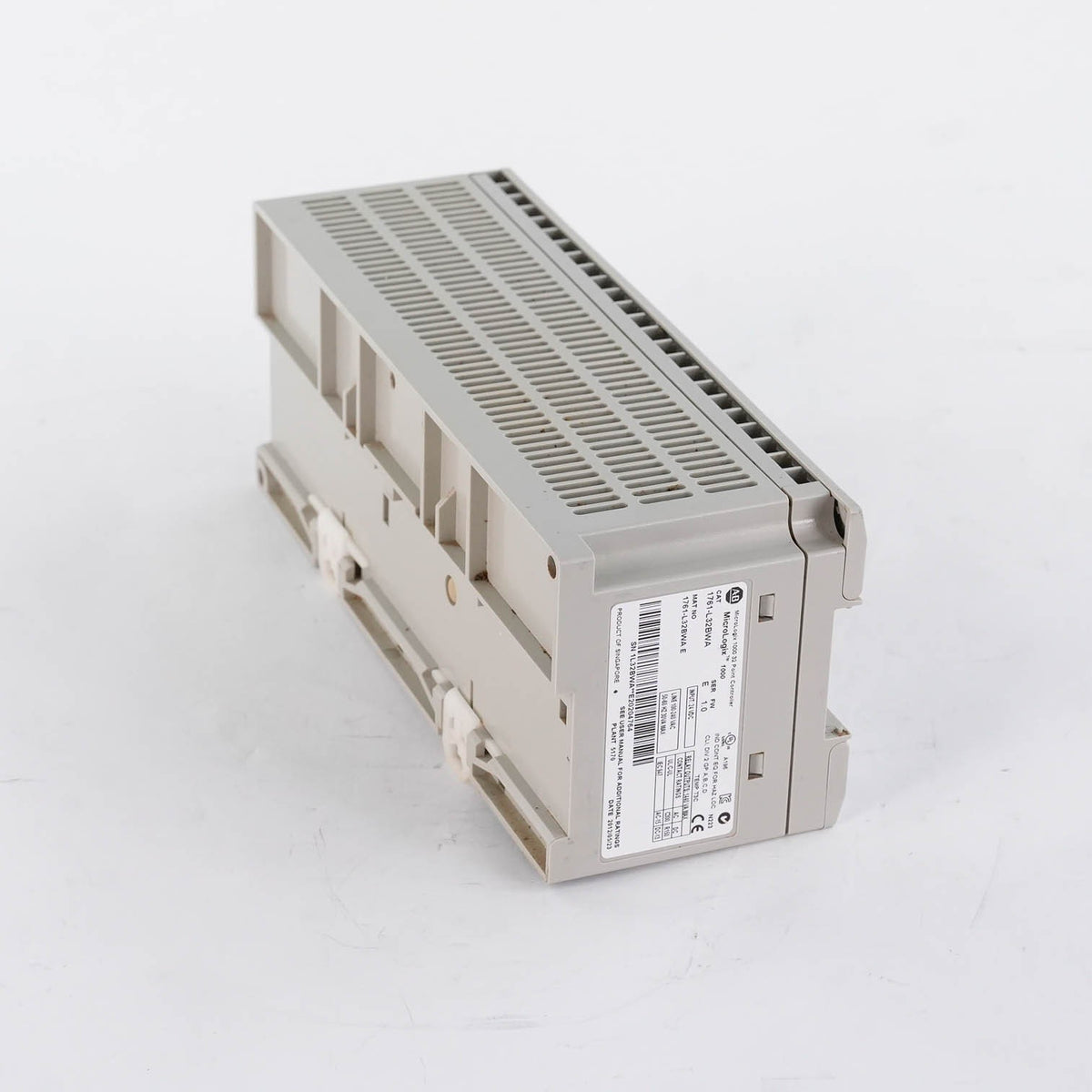 Allen Bradley 1761-L32BWA Ser E MicroLogix 1000 PLC 20 In 12 Out 120/240VAC
