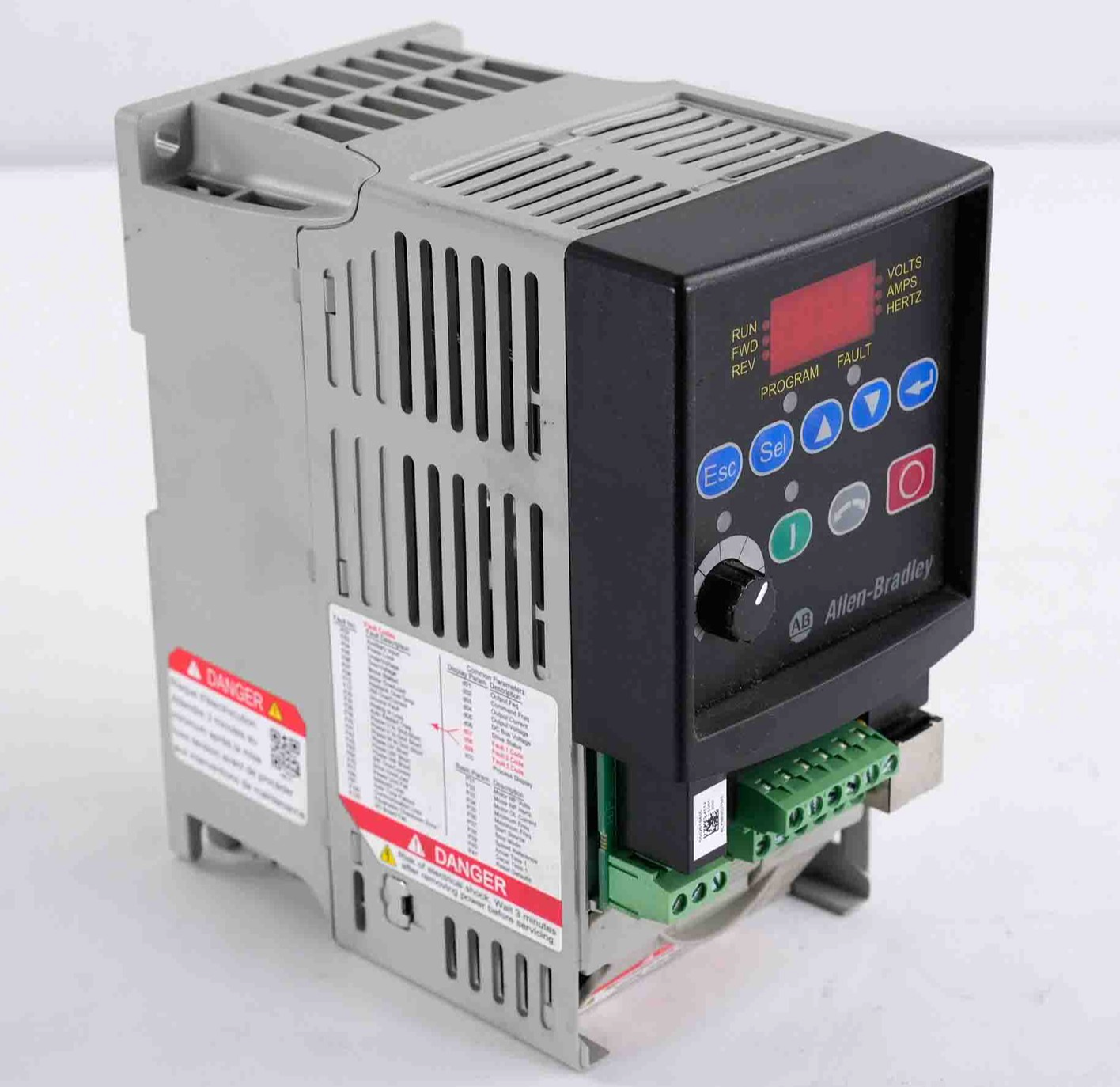 Allen Bradley 22A-D2P3N104 /A PowerFlex AC Drive 480V 3PH 0.75kW 22AD2P3N104