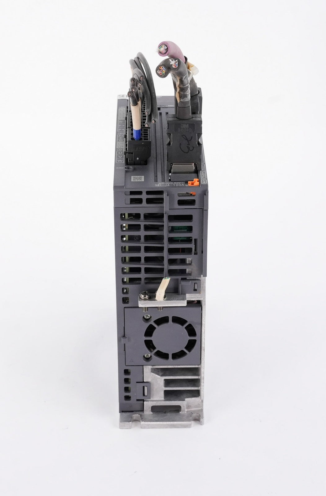 Mitsubishi Electric MR-J4-100A AC Servo Drive 1kW 3-Phase 200-240V MRJ4100A