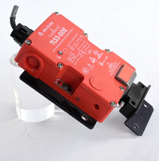 Allen Bradley TLS3-GD2 Guardmaster Safety Interlock Switch w/ Guard Locking