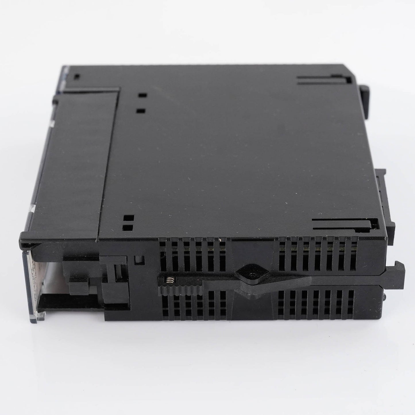GE FANUC IC693MDL646C Series 90-30 24 VDC 16PT POS/NEG Logic Input Module Fast