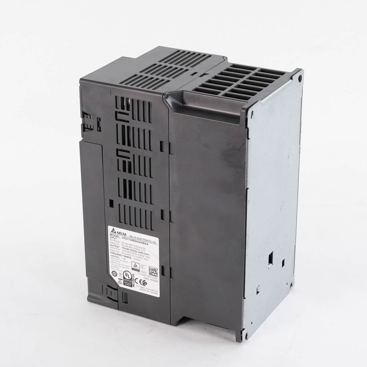 DELTA VFD17AMS43ANSAA MS300 AC Drive 7.5kW 10HP 460V 3PH VFD17AMS43ANSAA