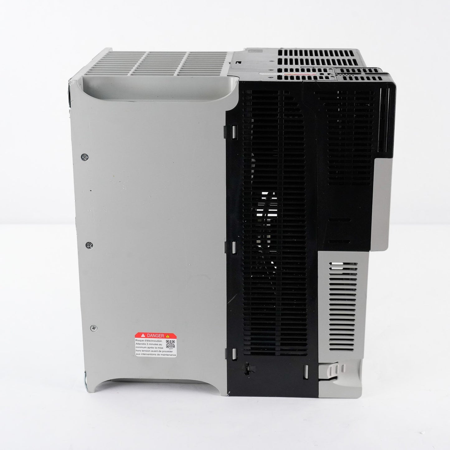 Allen Bradley 25B-D043N114 /A PowerFlex 525 AC Drive 480V 3PH 25HP 25BD043N114