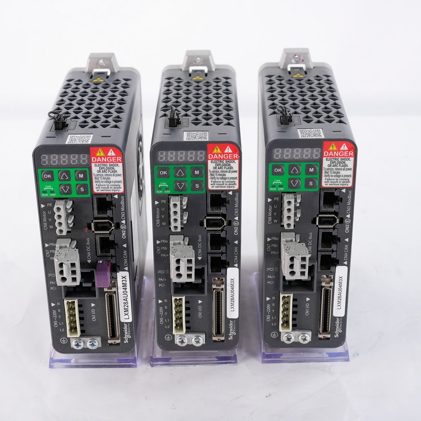 Schneider Electric LXM28AU04M3X Lexium 28 Servo Drive 3-Phase 220V 400W