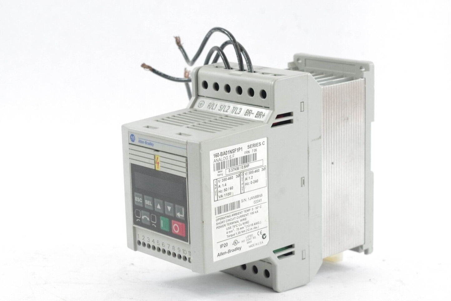 ALLEN BRADLEY 160-BA01NSF1P1 SERIES C FRN 7.06 .5hp AC DRIVE