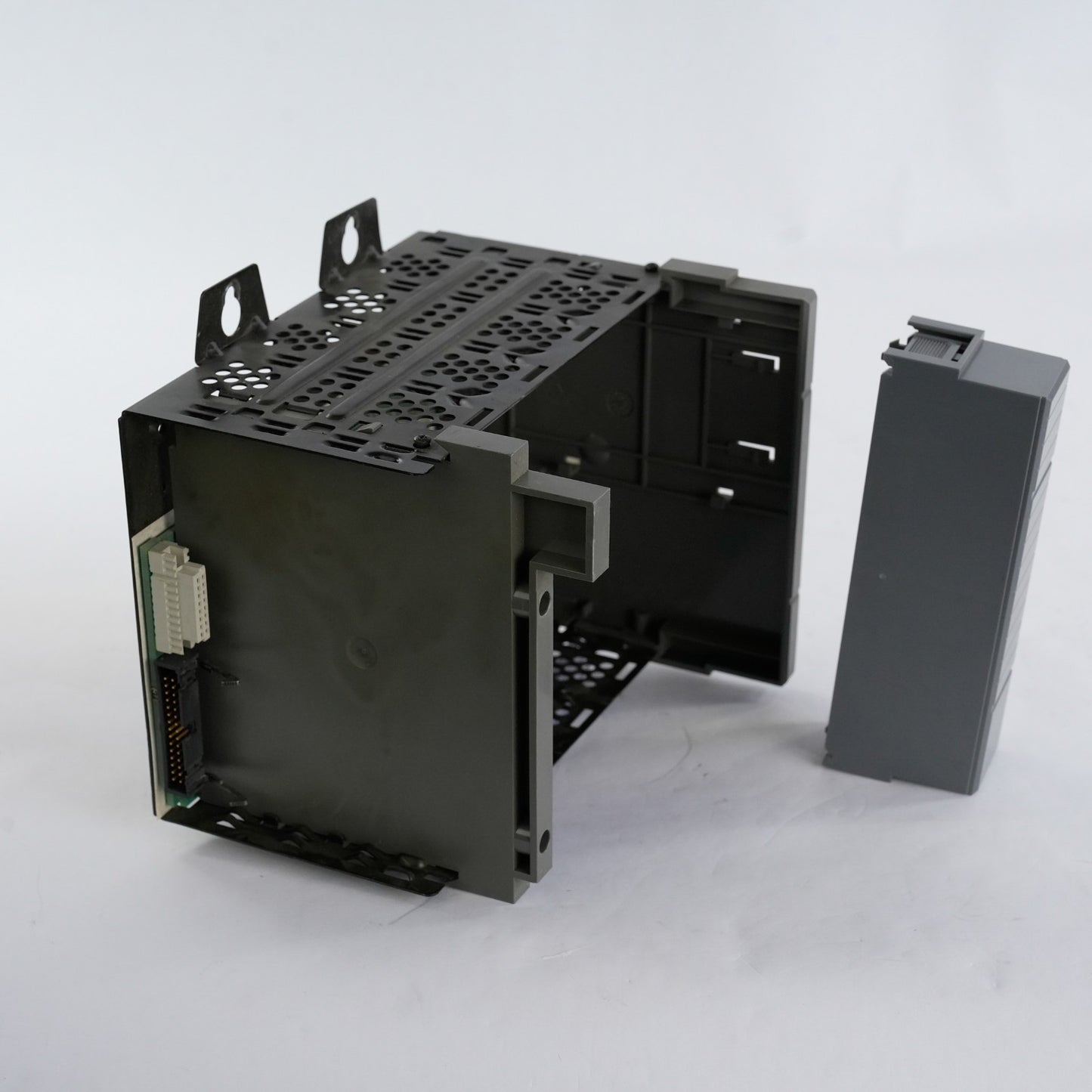 Allen Bradley 1746-A4 /B SLC 500 4-Slot Rack Chassis 1746A4