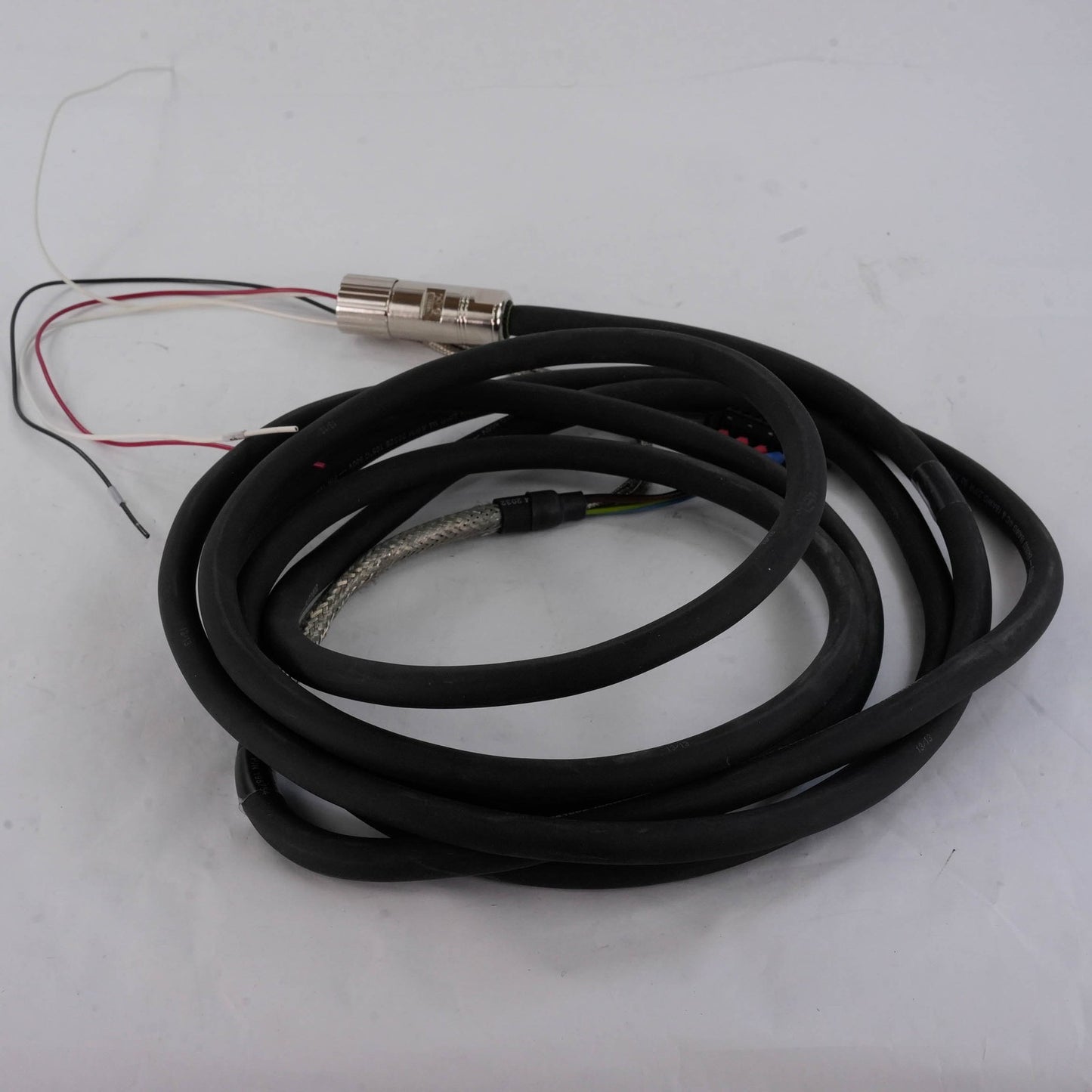 Allen Bradley 2090-XXNPMF-16S05 Ser A Kinetix 6000 Motor Power Cable 16AWG 5m