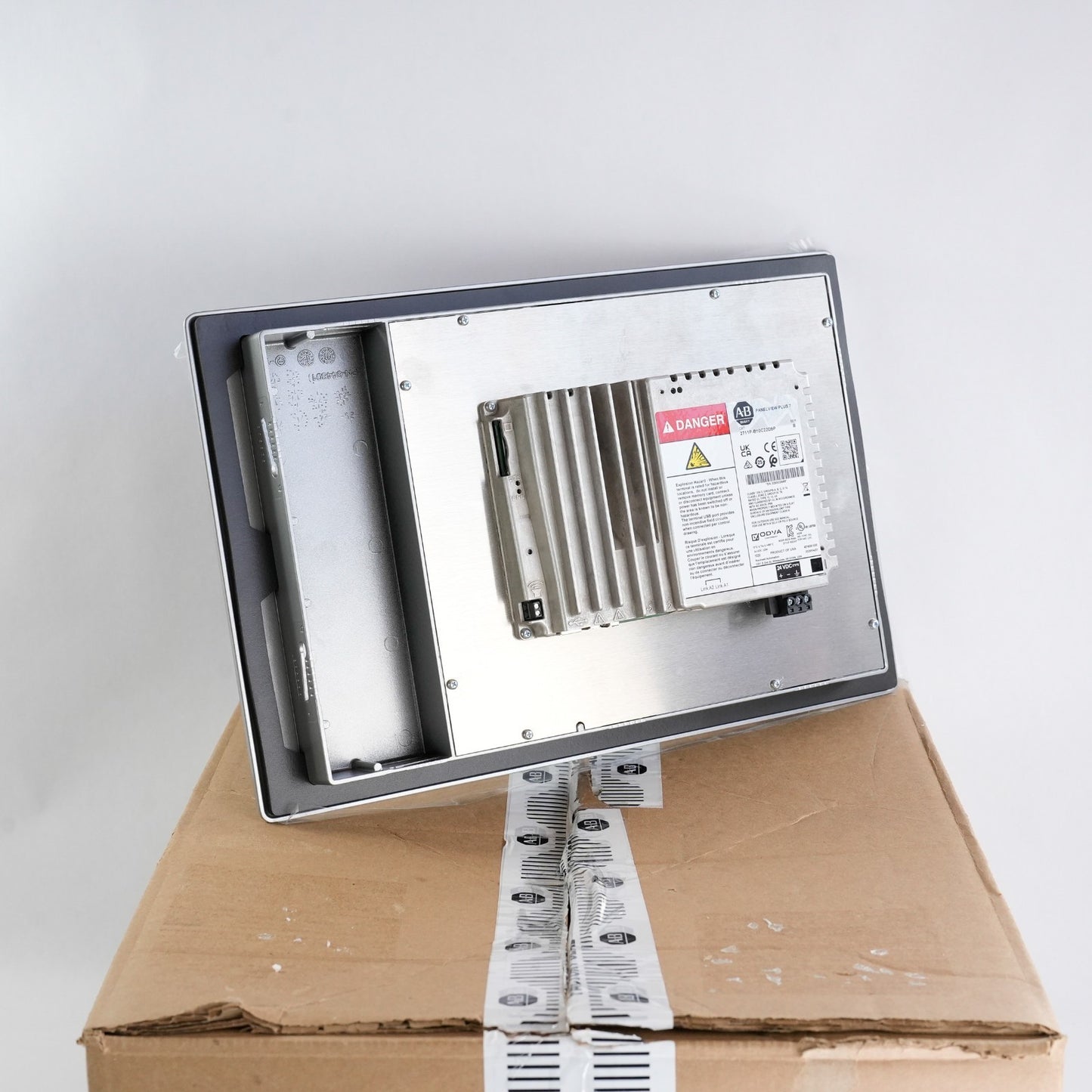 Allen Bradley 2711P-B10C22D9P /B PanelView Plus 7 Key/Touch Terminal - Open Box