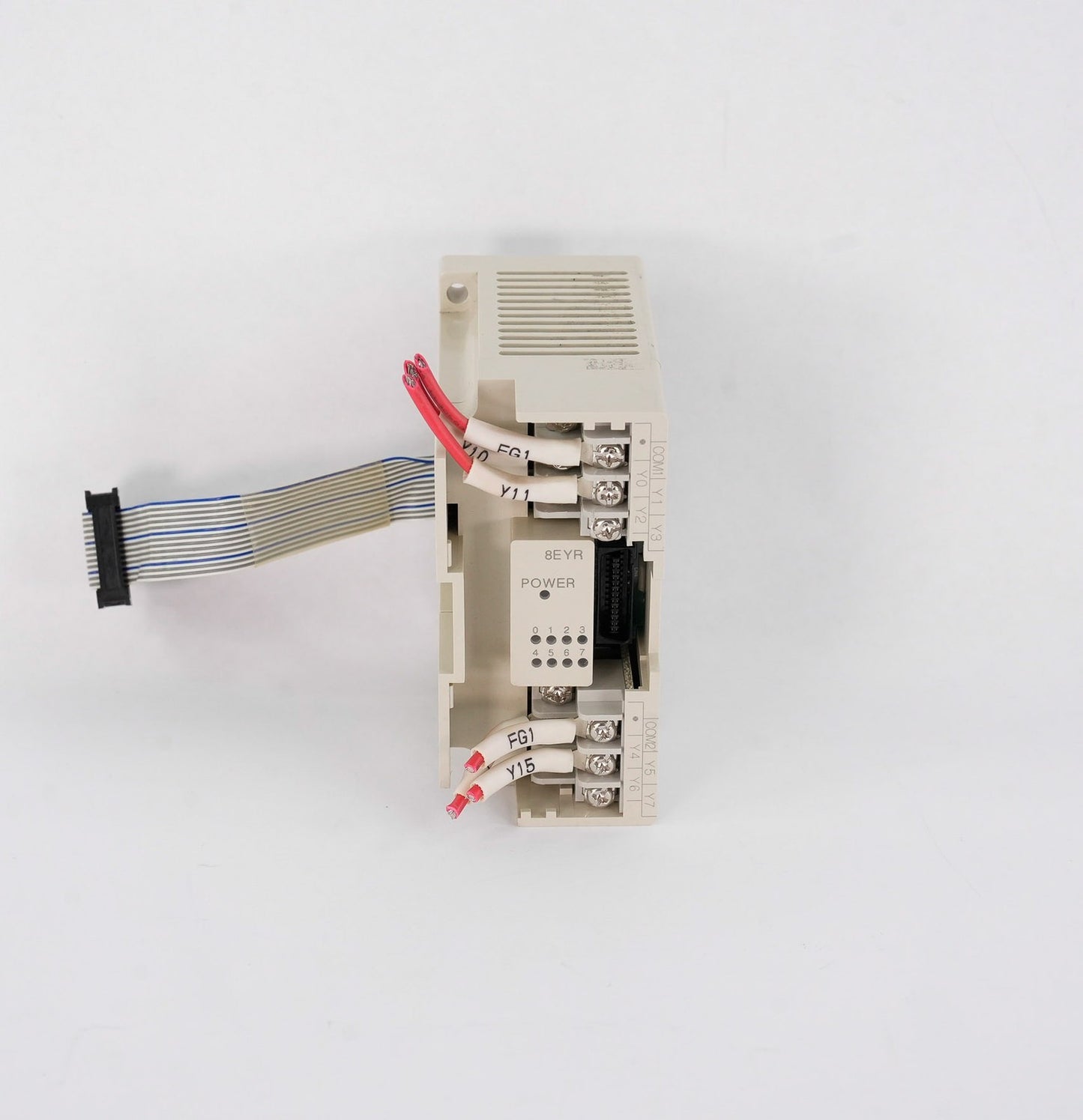 Mitsubishi Electric FX2N-8EYR Programmable Controller DC30V FX2N8EYR