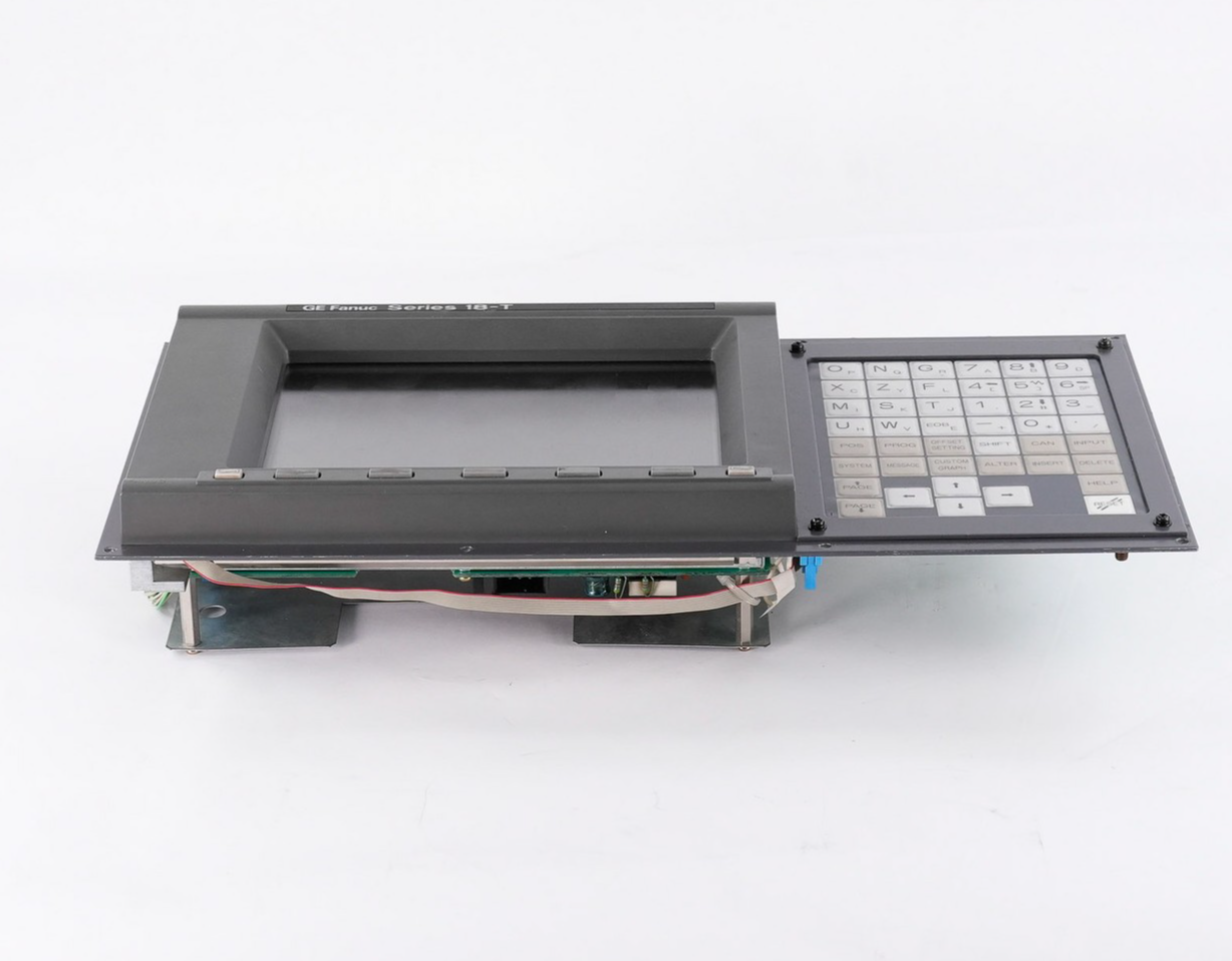 GE FANUC A02B-0120-C131/TAR 8.4 LCD/MDI Unit A02B0120C131TAR Interface +Warranty