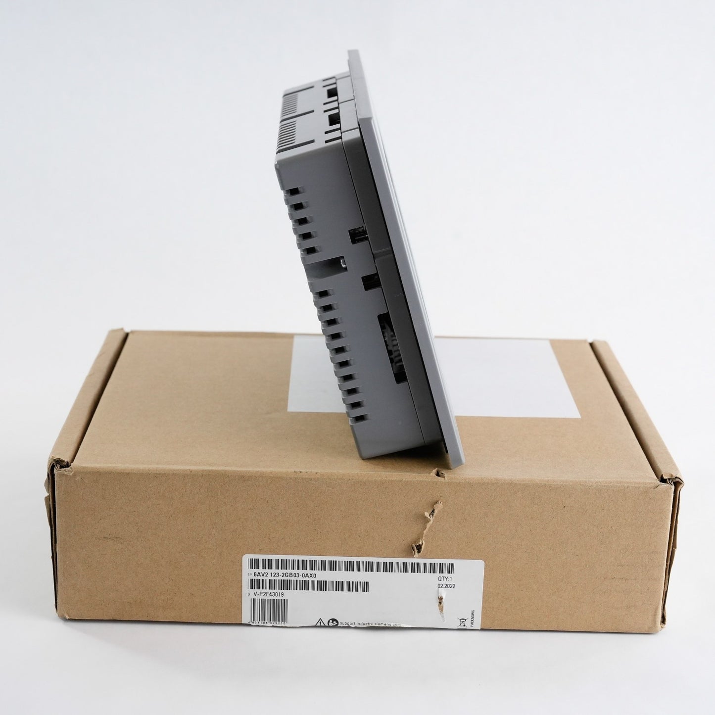 Siemens 6AV2 123-2GB03-0AX0 KTP700 Basic Panel 6AV2123-2GB03-0AX0