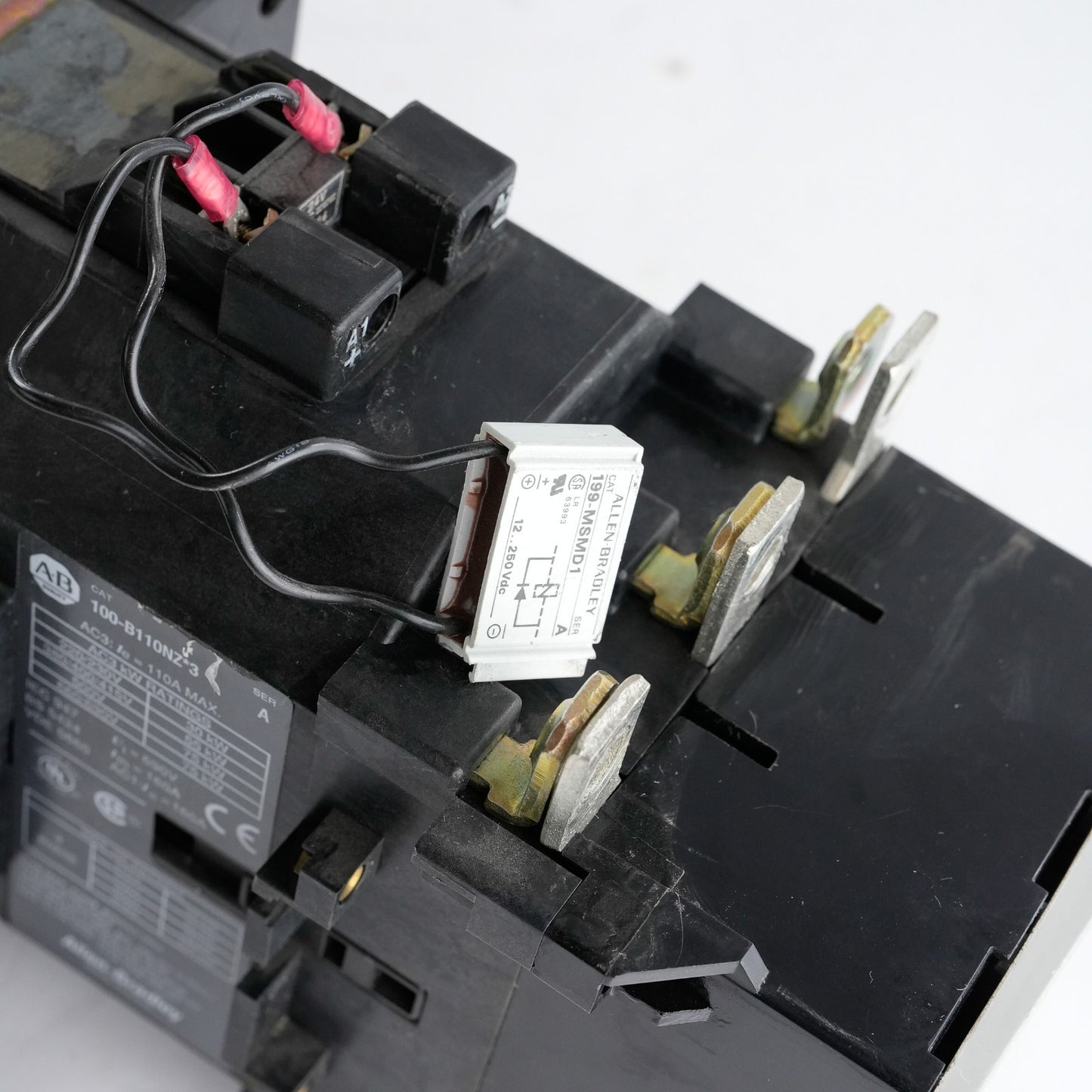 Allen Bradley 100-B110NZ*3 /A Contactor 100B110NZ*3 220-690V 30-75kW
