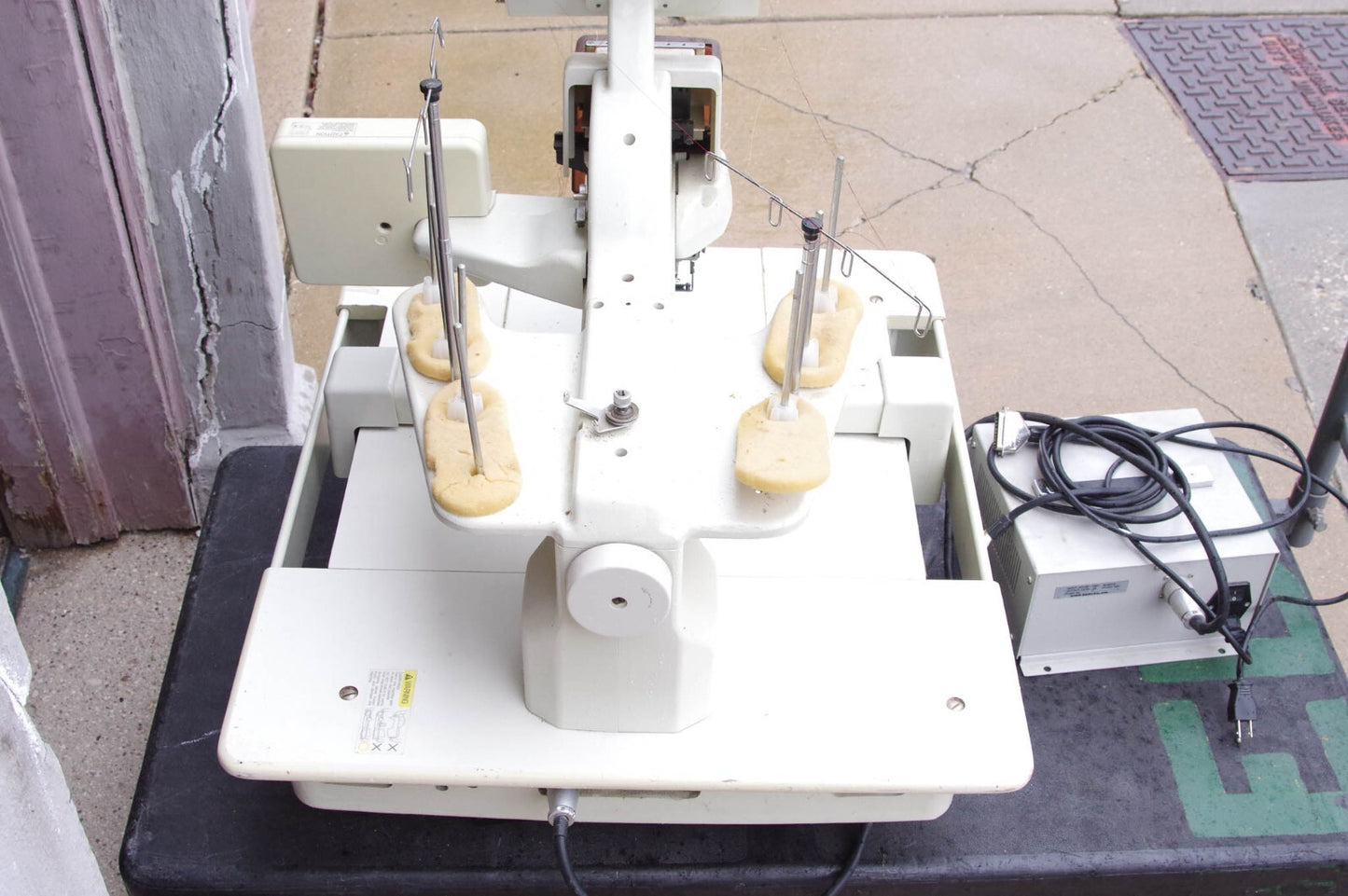 Toyota Expert ESP 820 AD820 Commercial Embroidery Machine - For Parts or Repair