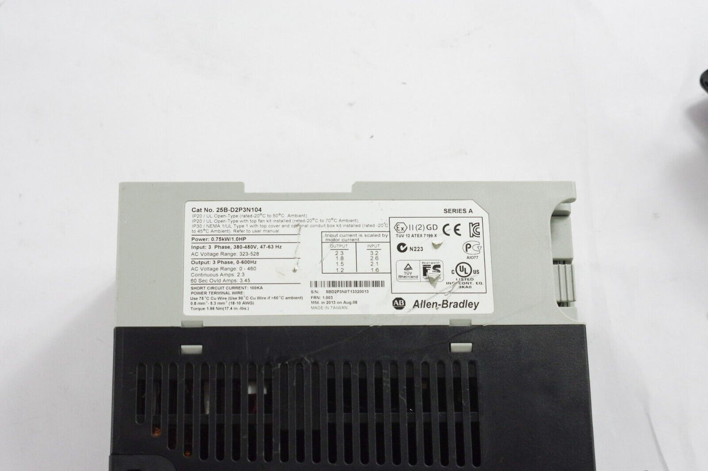 Allen-Bradley 25B-D2P3N104 SER A PowerFlex 525 1hp Ac Drive 480V