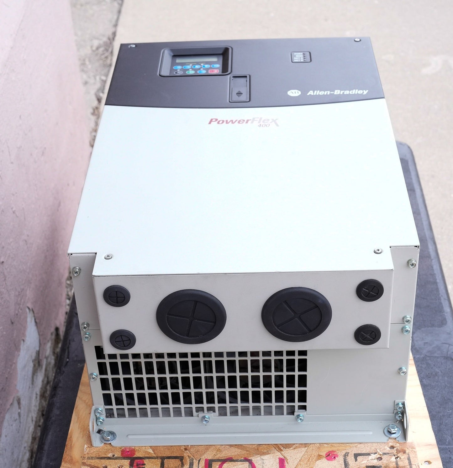 Allen Bradley 22C-D142A103 /A PowerFlex 400 AC Drive 480V 100HP + 1YR Warranty