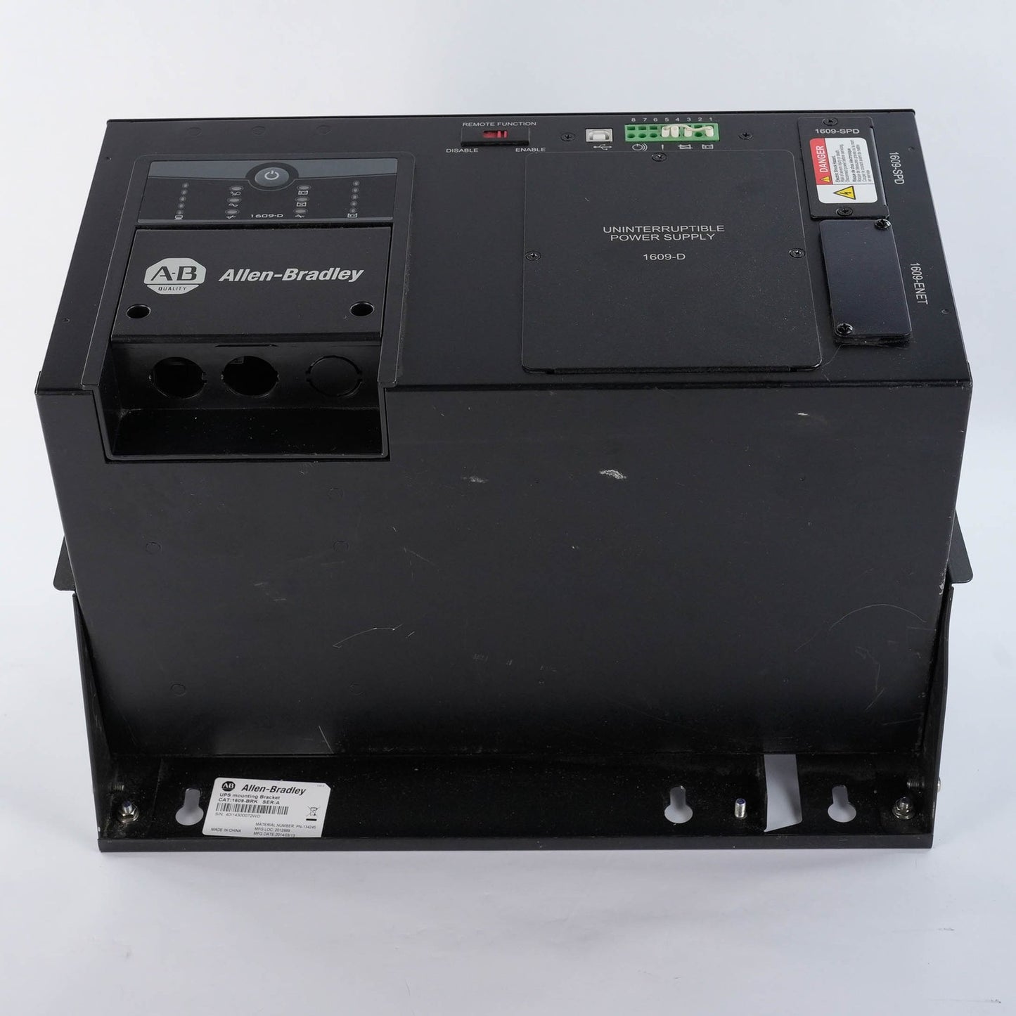 Allen Bradley 1609-D600N Ser A 120VAC 600VA Uninterruptible Power Supply