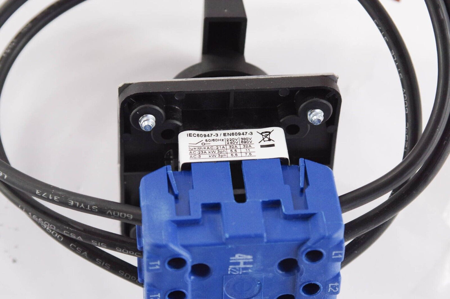 Kraus & Naimer KG32B.K300 Switch 9874 / IEC60947-3 EN60947-3 / KG32B.K300-901.E