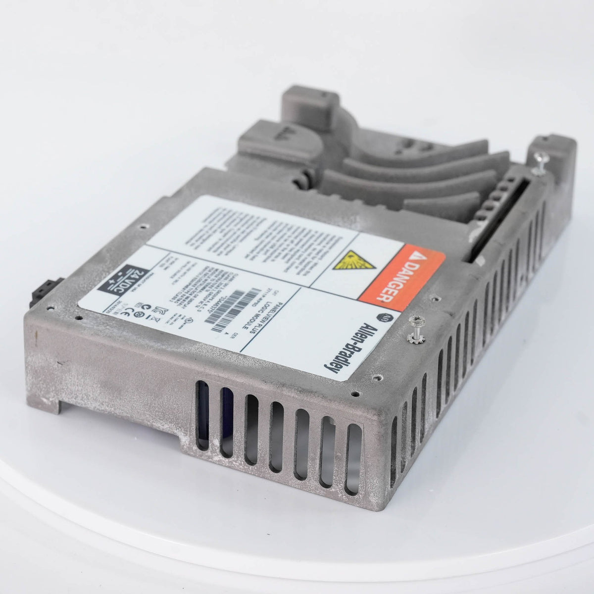 Allen Bradley 2711P-RP8D /A PanelView Plus Logic Module 128MB RAM 24V 2711PRP8D