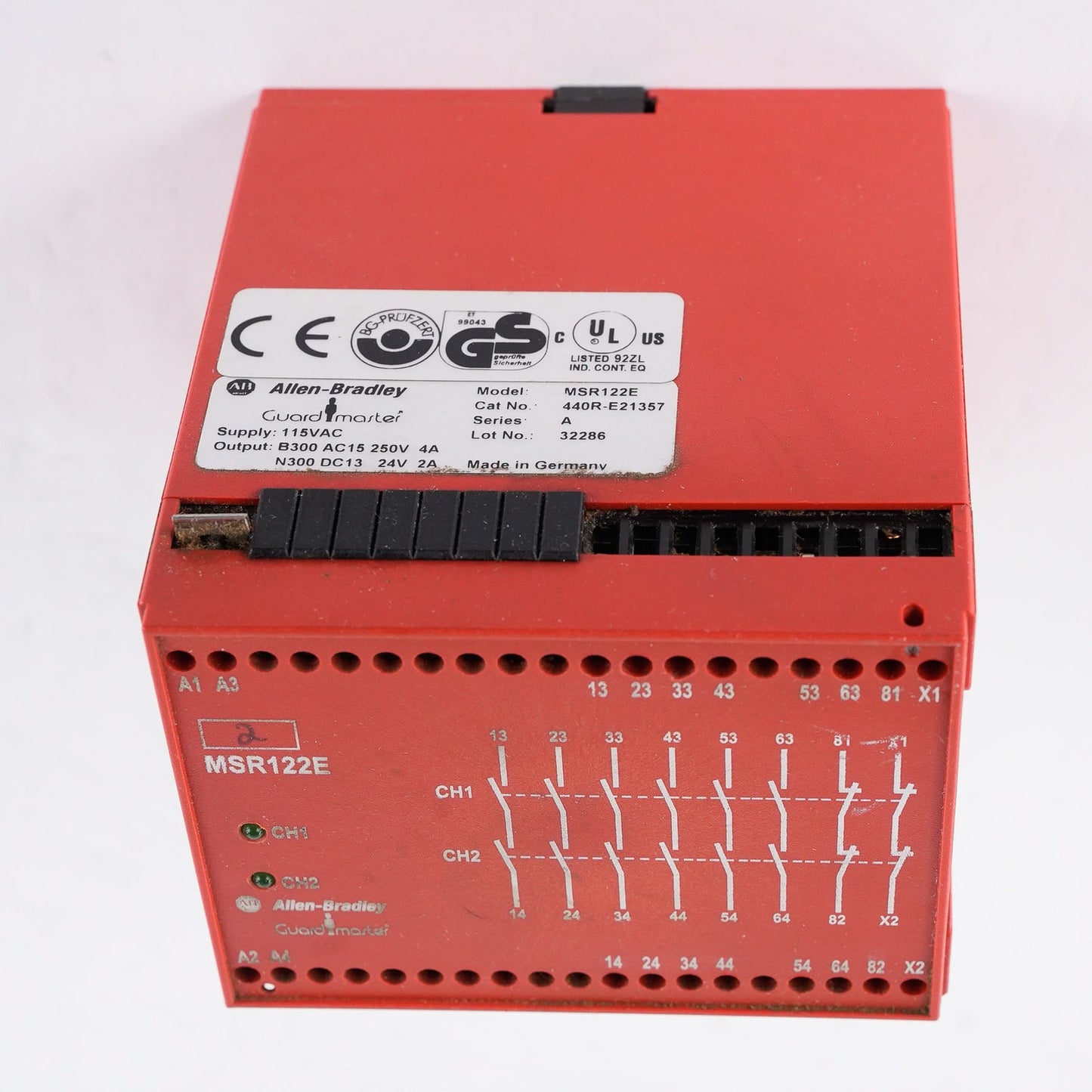Allen Bradley 440R-E21357 /A Guardmaster MSR122E Safety Relay 115VAC 250V 4A