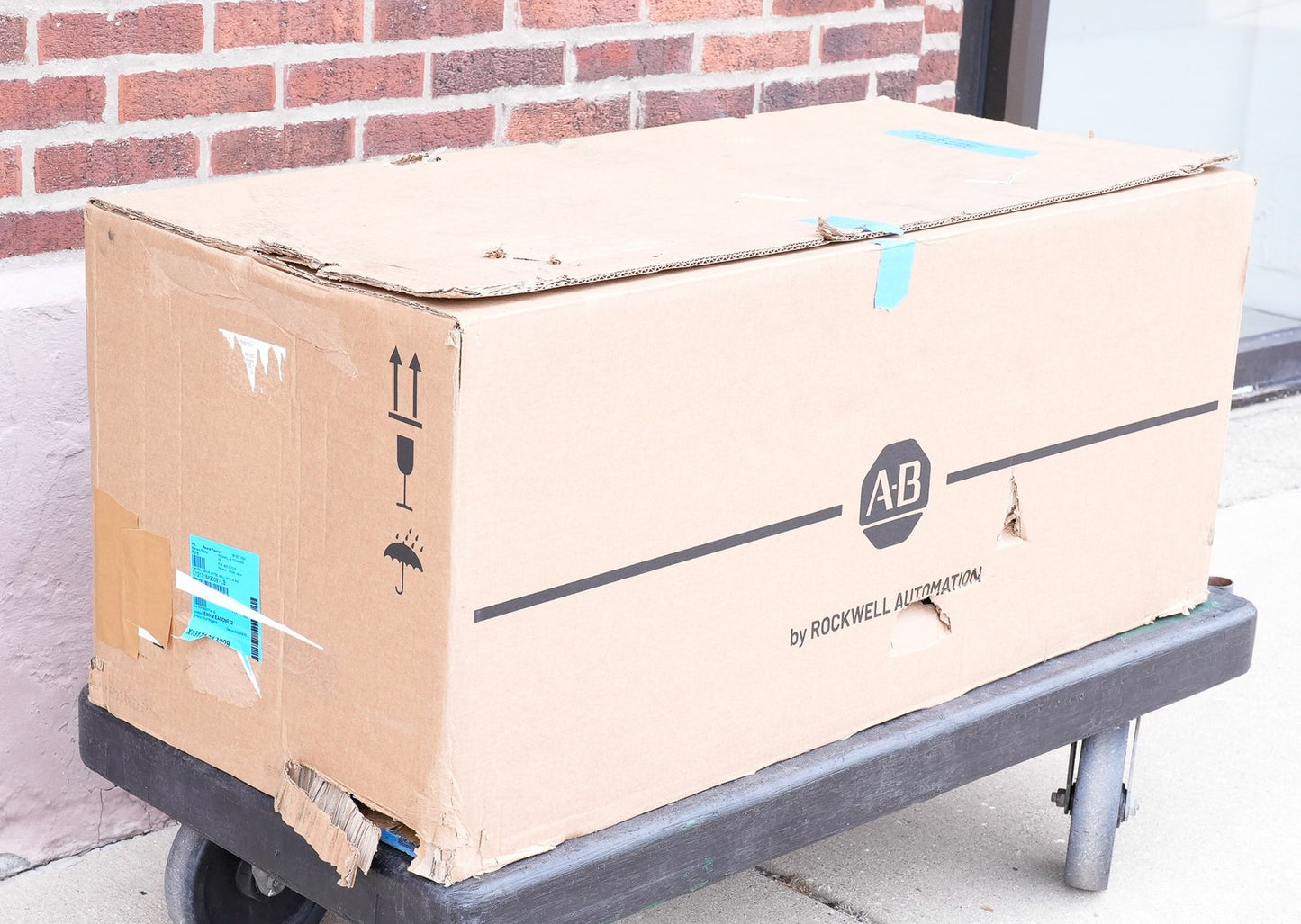 Allen Bradley 20G1AND302AA0NNNNN PowerFlex 755 AC Drive 480V 250HP