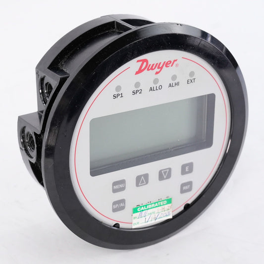 Dwyer DHC-209-NIST Differential Pressure Controller Switch 24VDC DHC209NIST