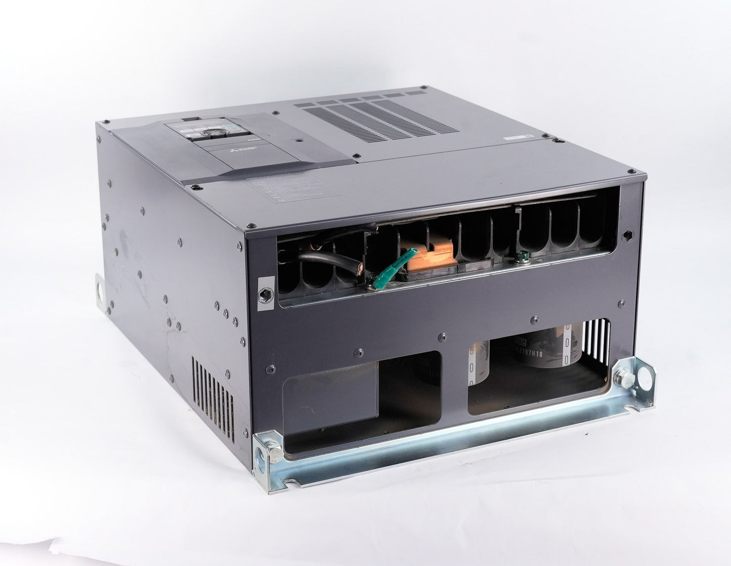 Mitsubishi Electric FR-A840-00930-1-60 VFD Inverter 3-Phase 380-500V 50/60Hz