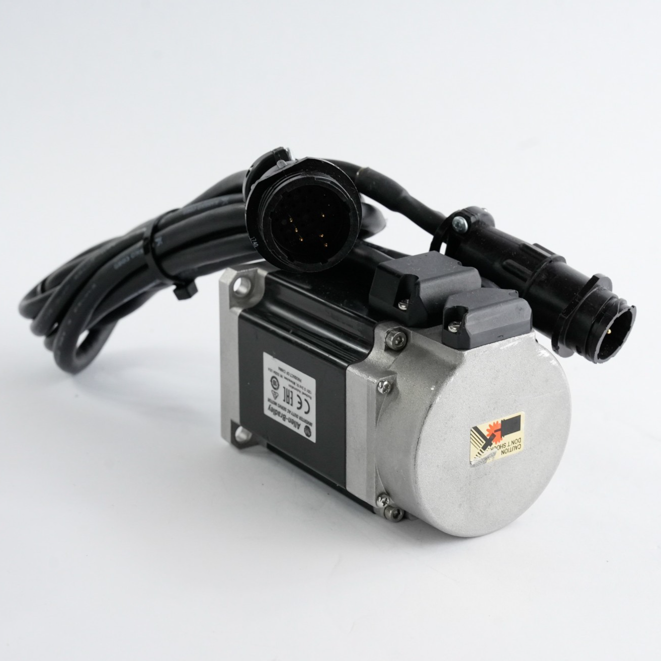 Allen Bradley TLY-A230P-BJ62AA /B Kinetix Servo Motor 0.44kW 5000RPM