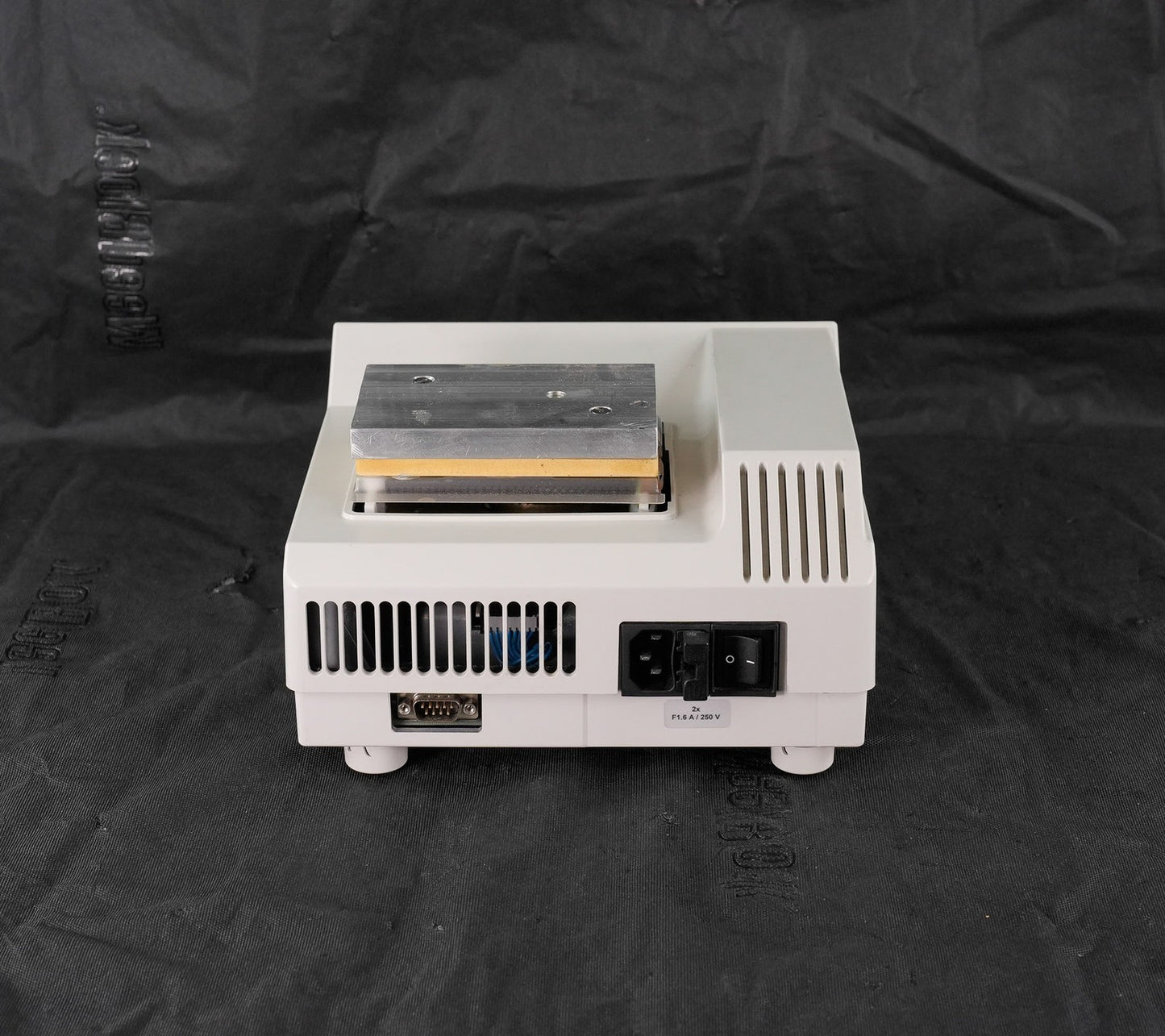 Eppendorf 5355 Thermomixer Comfort Incubator 100-240V 50/60Hz 90W