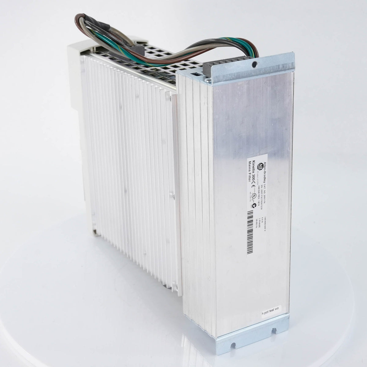 Allen Bradley 2097-V34PR3-LM /A Kinetix 350 Drive 480V 2A 1kW + 2097-F4 Filter