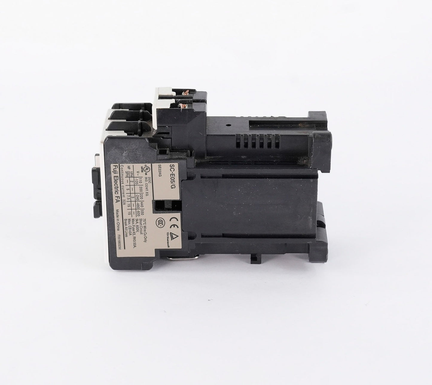 Fuji SC-E05/G Magnetic Contactor SE22AG 5kA 600V 32A SCE05G