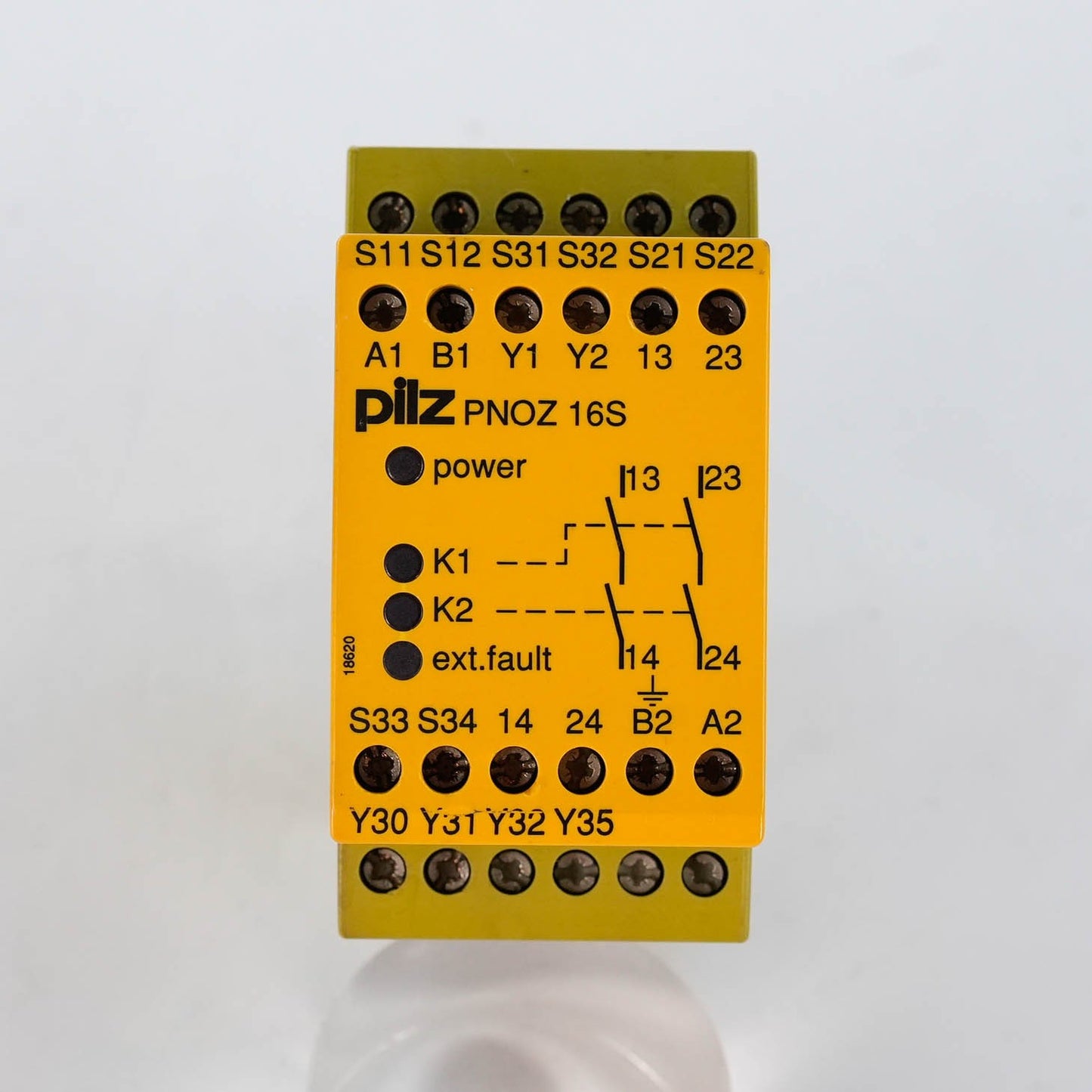 Pilz PNOZ 16S Safety Relay 774072 24VDC 2n/o 1n/c PNOZ16S Emergency Stop Monitor