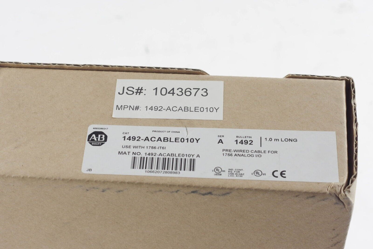 Allen Bradley 1492-ACABLE010Y SER A Pre-Wired Cable 1M 1756 I/O