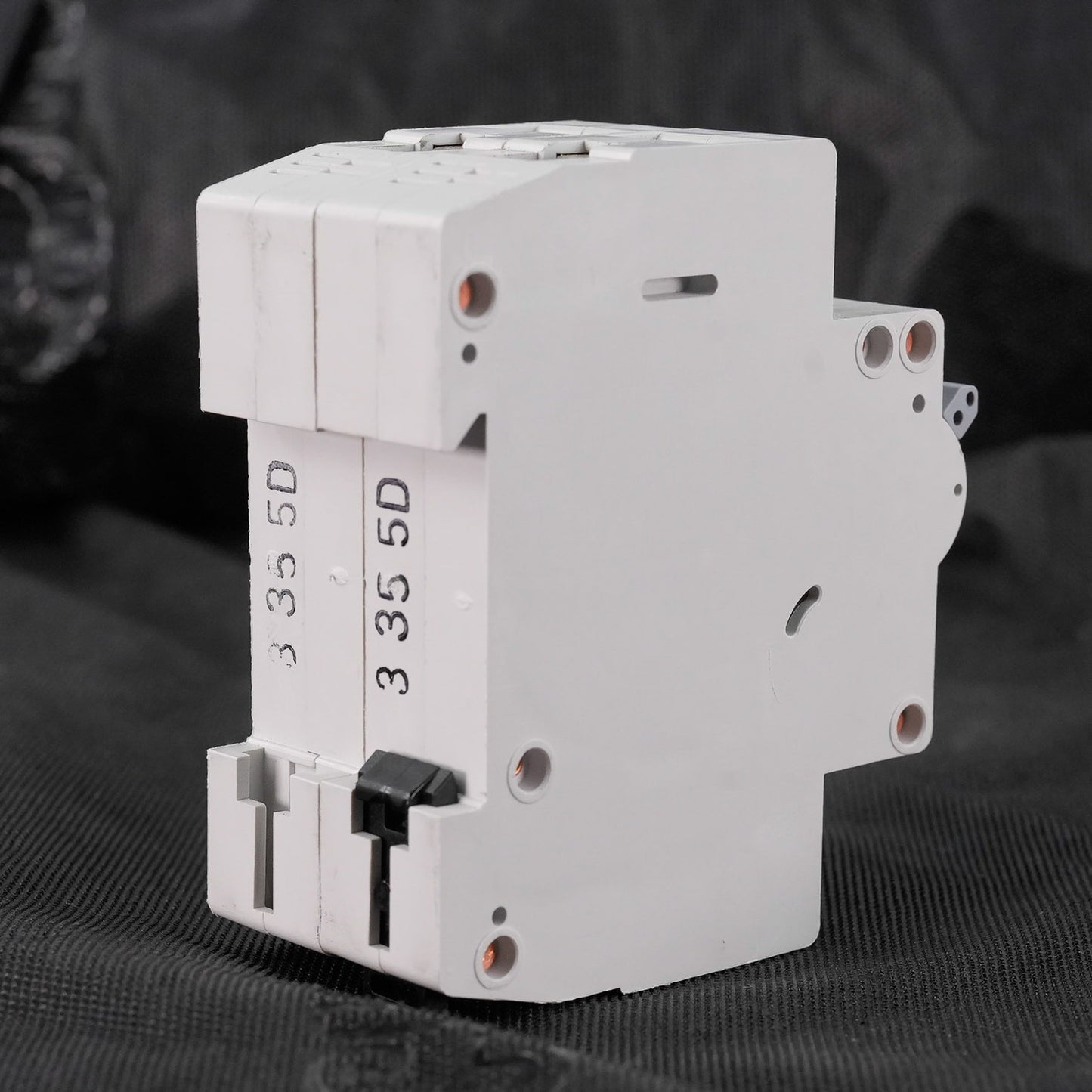 EATON WMZS2D05 2-Pole Miniature Circuit Breaker 5A 480Y/277VAC