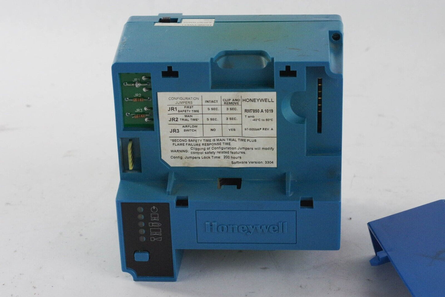 HONEYWELL RM7850A1019 Automatic Programming Burner Control - For Parts / Repair