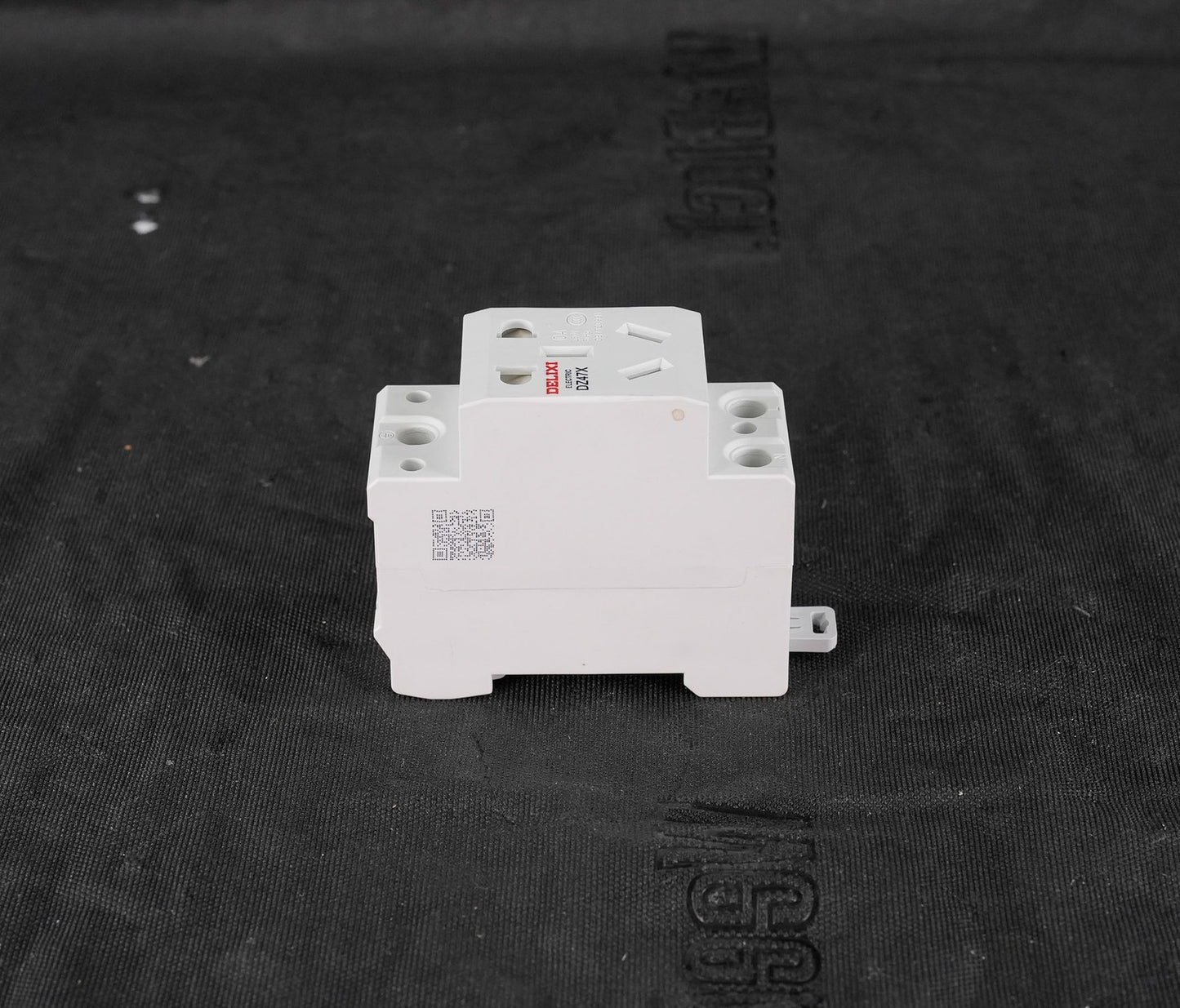 Delixi Electric DZ47X Guide Socket 10A/16A 250V 50Hz