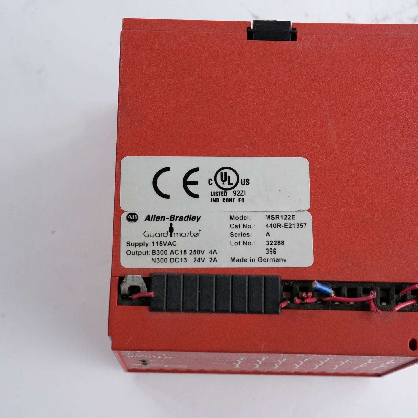 Allen Bradley 440R-E21357 Series A GuardMaster Relay MSR122E 115VAC