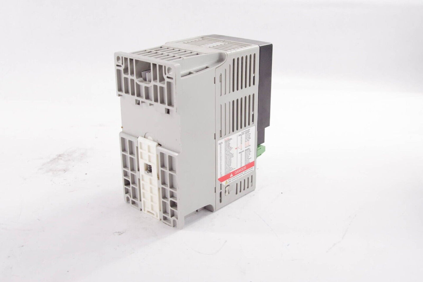 Allen Bradley 22A-D2P3N104 /A Powerflex 4 AC Drive 1HP - For Parts or Repair