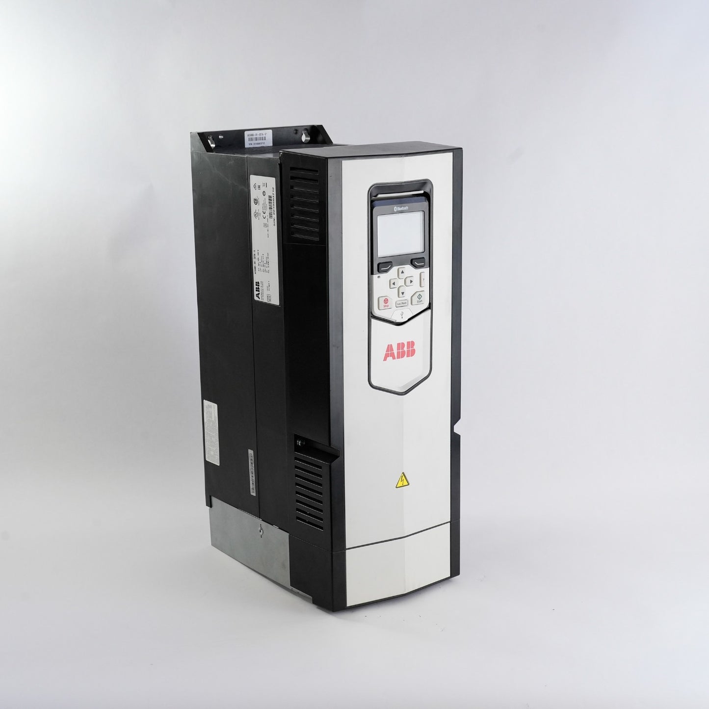 ABB ACS880-01-027A-5 3-Phase Drive 500V 27A ACS88001027A5