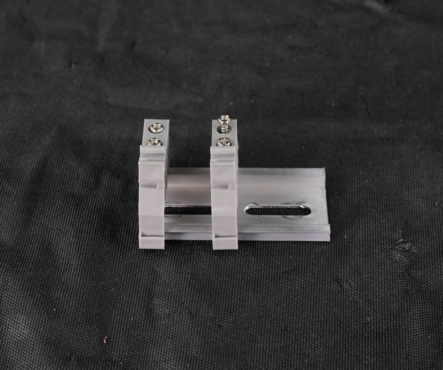 Delixi Electric DZ47X Guide Socket 10A/16A 250V 50Hz
