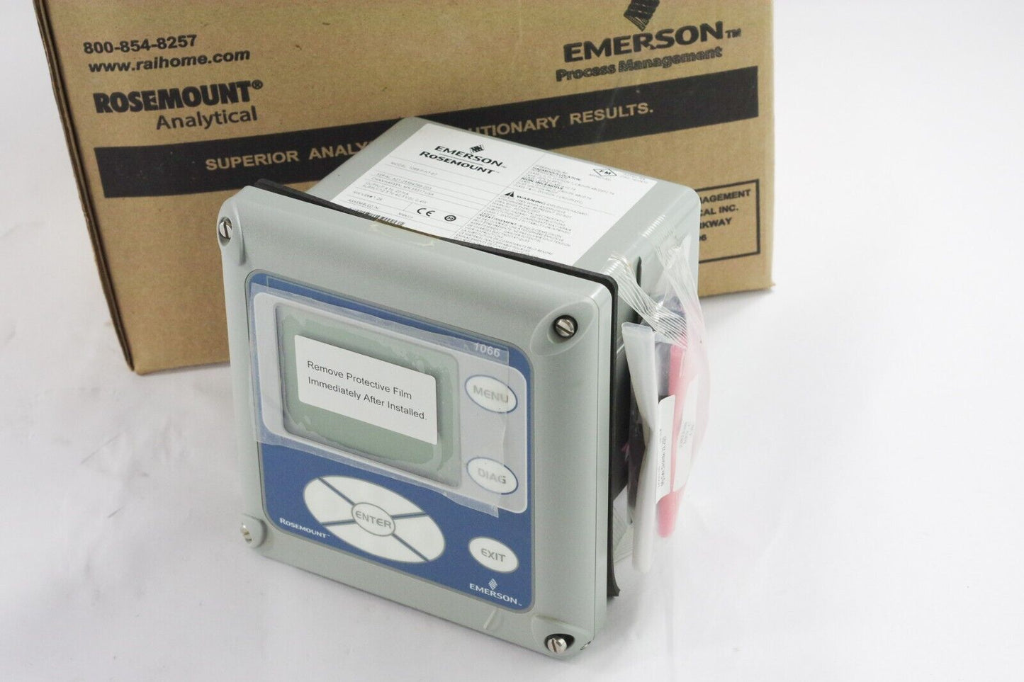 Rosemount / Emerson 1066-P-HT-67 LIQUID ANALYTICAL TRANSMITTER New Open Box