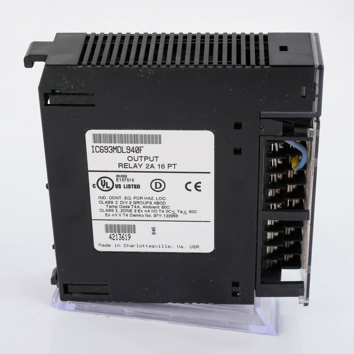 GE FANUC IC693MDL940F Series 90-30 Relay Output Module 2 Amp 16 Point