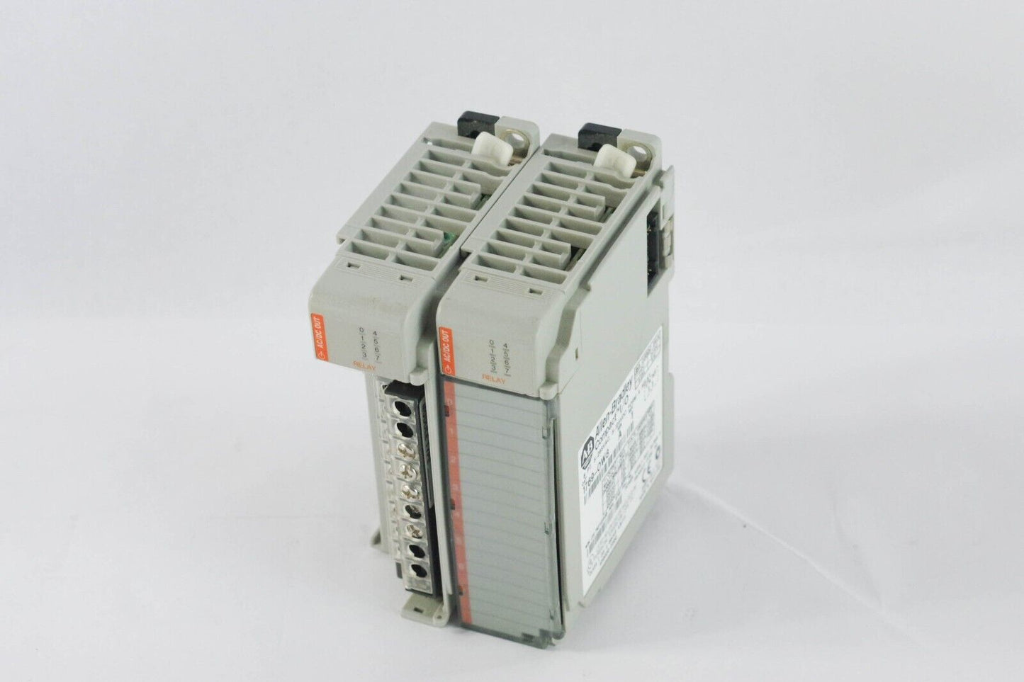 Allen Bradley 1769-OW8 Ser A CompactLogix Output Module