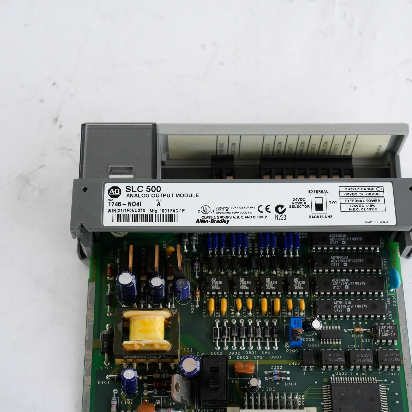 Allen Bradley 1746-NO4I Ser A SLC 500 Analog Output Module 1746NO4I