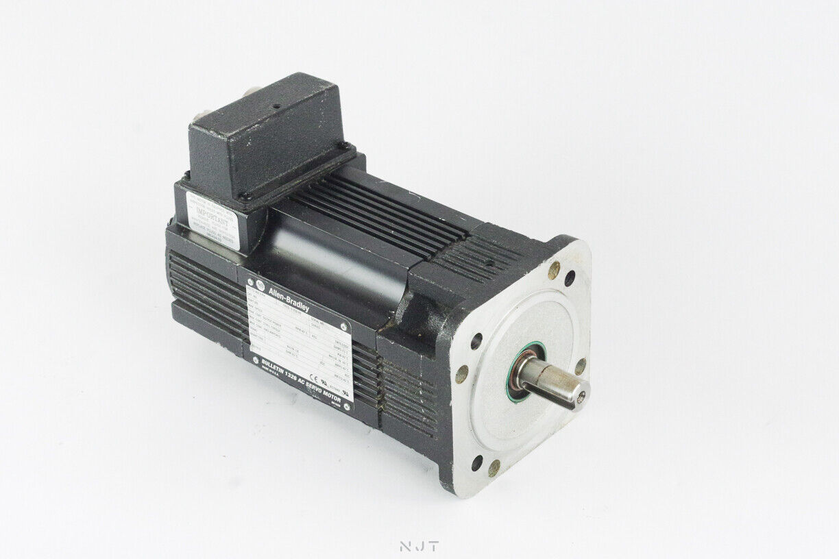 ALLEN BRADLEY 1326AB-B410G-M2L SERVO MOTOR 5000 RPM 2.44AMPS SERIES B 460V 3 PH