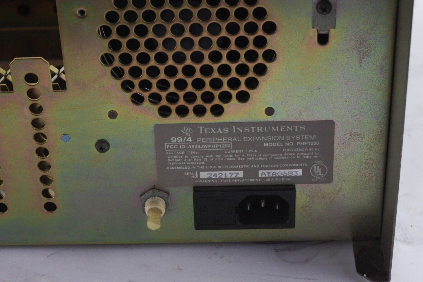 Texas Instruments 99/4 Peripheral Expansion System A929JWPHP1200 - Untested