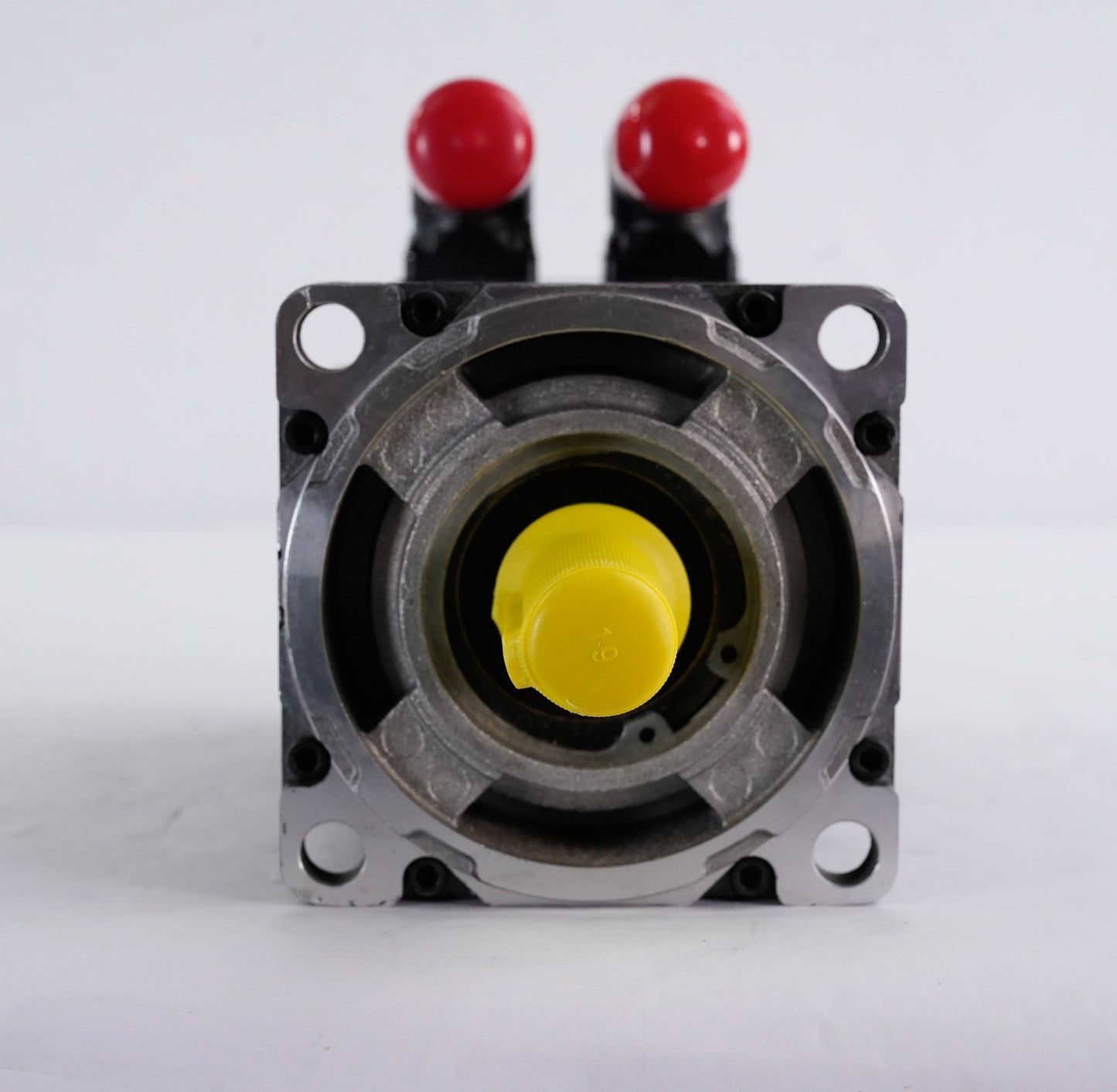 Allen Bradley MPL-B430P-MJ72AA Series A 460VAC 5000RPM 2.2kW 6.55Nm Servo Motor